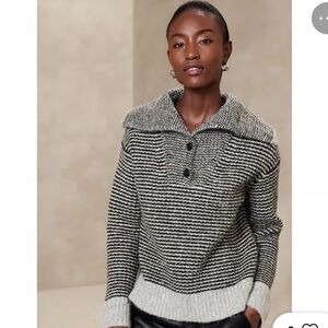 Banana Republic Women's Wool Striped Sweater  🖤